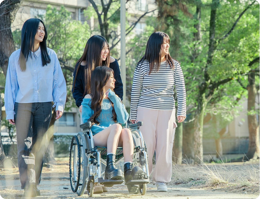 介護施設での介護実習の様子