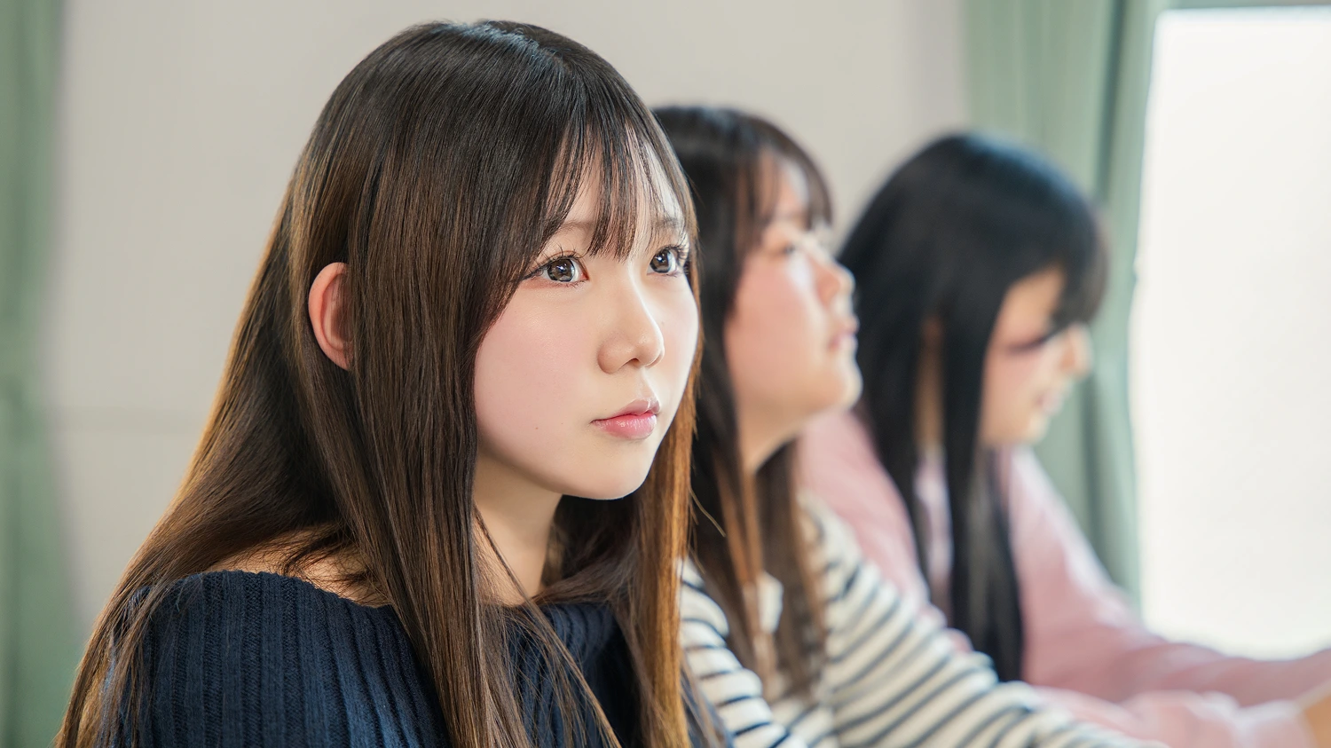 介護福祉士を目指す学生の演習の様子